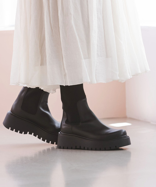 ☆美品☆【コルソローマノーヴェ】サイドゴアブーツ (38) 厚底　軽量　黒 CORSO ROMA,9 ブーツ 「追加」CORSO ROMA9/コルソローマ