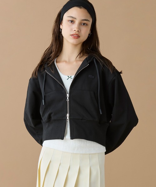 ラコステレディースパーカー未使用 LACOSTE（ラコステ） パーカー 裏パイルクロップドジップフーディー