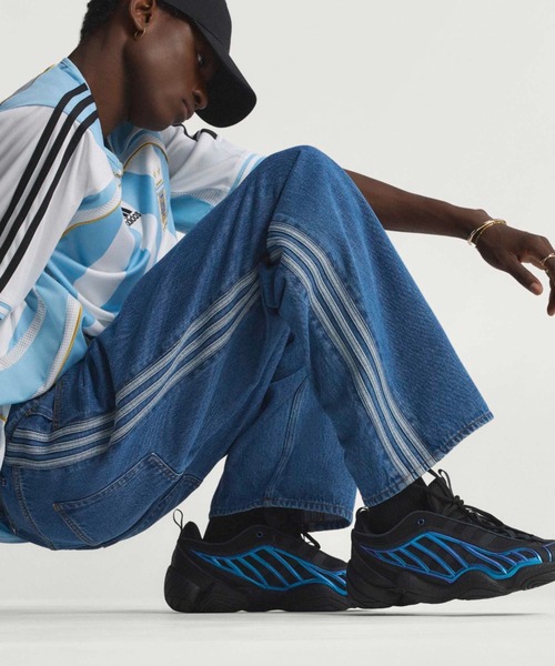 adidas（アディダス） ジーンズ adidas FIREBIRD ADICOLOR DENIM PANTS
