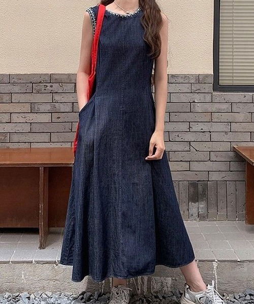 ワンピース デニム刺繍ポイント Aラインノースリーブワンピースの画像