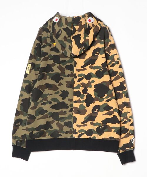 A BATHING APE（アベイシングエイプ） 1stCAMO SHARK FULL ZIP HOODIE
