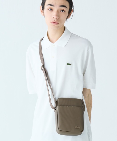 LACOSTE ショルダーバッグ メンズクラシック バーティカルカメラ