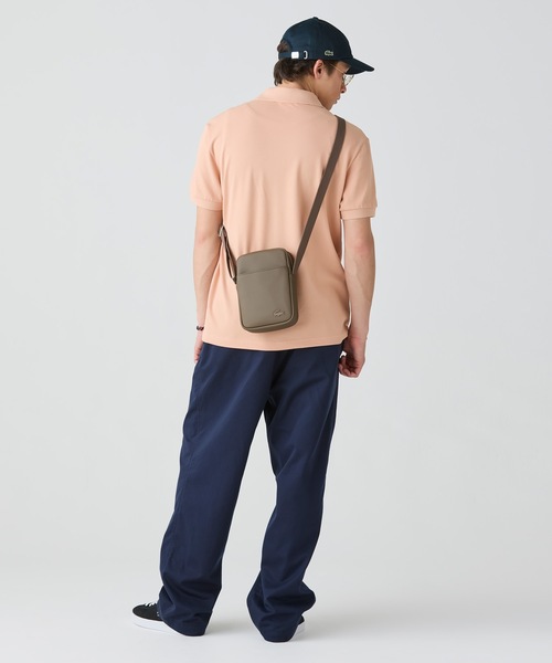 LACOSTE ショルダーバッグ メンズクラシック バーティカルカメラ