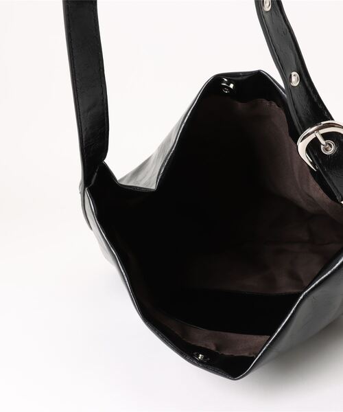 LA VORAGINE（ラ ヴォラジネ） ショルダーバッグ バッグ フェイク