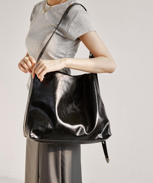 ✨VIP 非売品✨ ブラックレザーショルダーバッグ セール】PUレザーワンハンドルジップショルダーバッグ（ショルダー