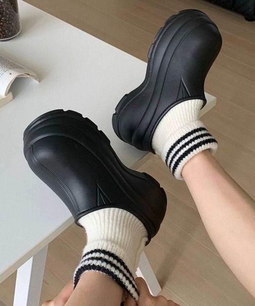 STUDIOUD Platform Clogs シューズ　レディース　サイズ2 Vintage Brown Round Toe Heeled Clogs Studded Platform