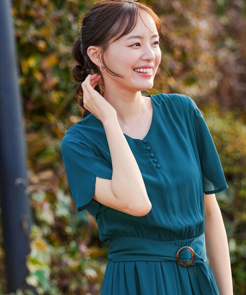Tiaclasse ワンピース 半袖 花びらスリーブベルト付きワンピース