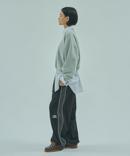 新品ROSE BUD×UMBRO限定 ショート丈スウェットプルオーバー アンブロ 新品ROSE BUD×UMBRO限定 ショート丈スウェットプルオーバー アンブロ