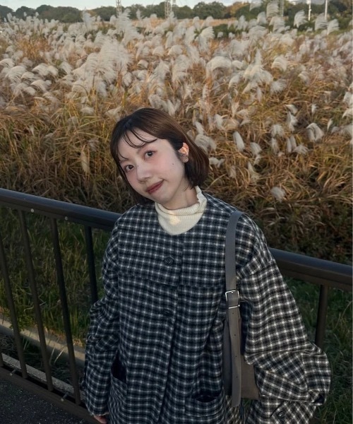 lawgy（ラウジー） ノーカラーコート コート fold sleeve hem round