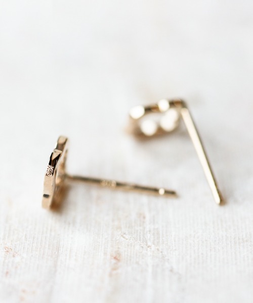 cui-cui（キュイキュイ） ピアス（両耳用） FREE イエローゴールド
