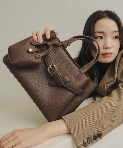 NEUNA（ヌナ） ショルダーバッグ バッグ ミニバッグチャーム付きノット