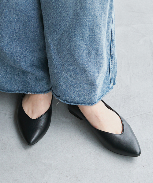 バレエシューズ パンプス 「WEB限定/追加」アーモンドプレーンフラットの画像