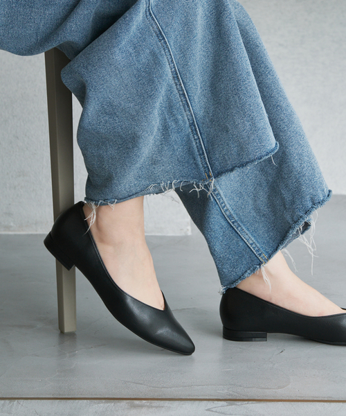 バレエシューズ パンプス 「WEB限定/追加」アーモンドプレーンフラットの画像