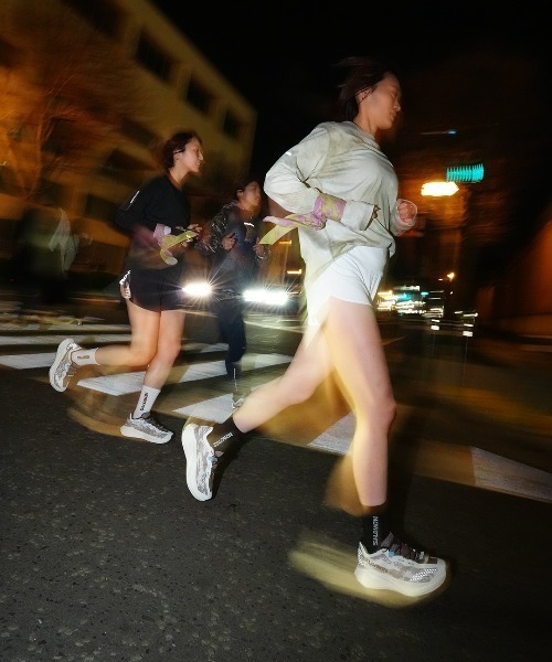 SALOMON（サロモン） 防水 ゴアテックス スニーカー レディース