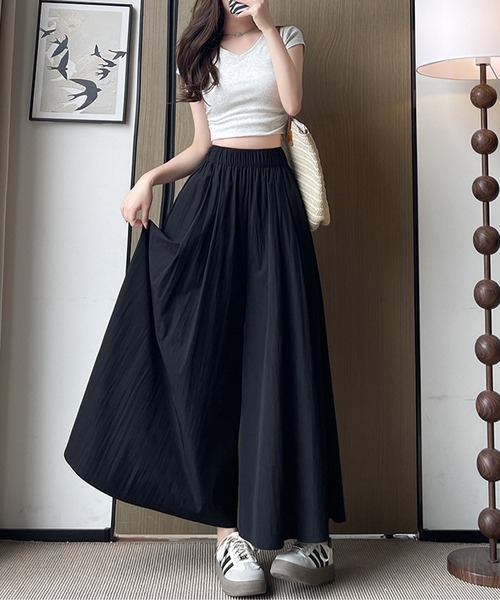 黒いガウチョパンツ ゴム入りウエスト ボタン付き　シワ加工　ワイズ DAY CLOSET ワイドパンツ パンツ 「ウエスト幅広ゴム/タック入り