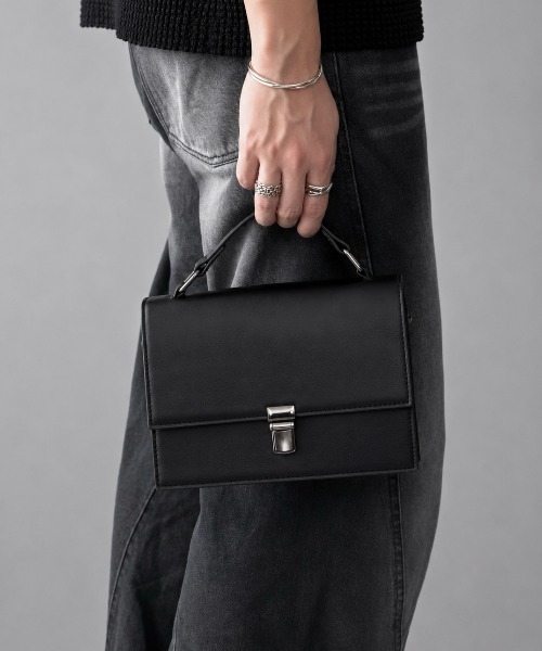 KOYA. ショルダーバッグ 2WAY スクエア フラップショルダーバッグ