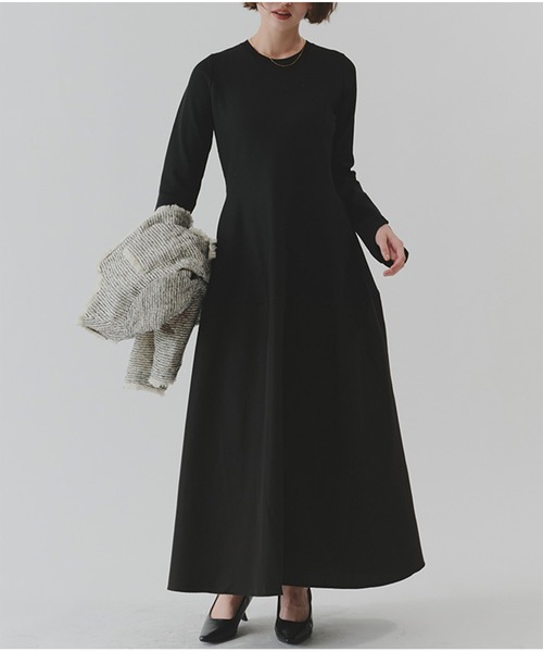 titivate（ティティベイト） ワンピース ドッキングボリュームスカート