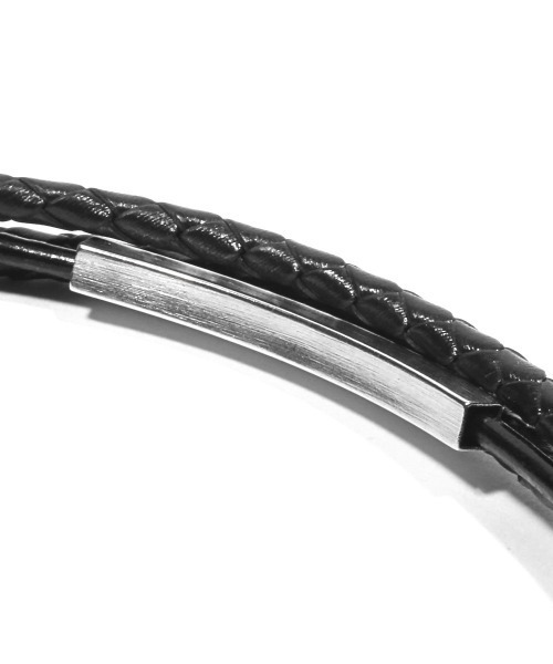 LUXSTYLE（ラグスタイル） ブレスレット 編み込みレザーブレスレット