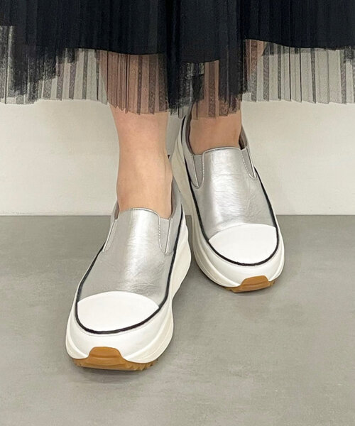 BEARDSLEY ビアズリー レザー スリッポン シルバー 厚底 23.5㎝ BEARDSLEY スニーカー レザースリッポン レディース : ZOZOTOWN