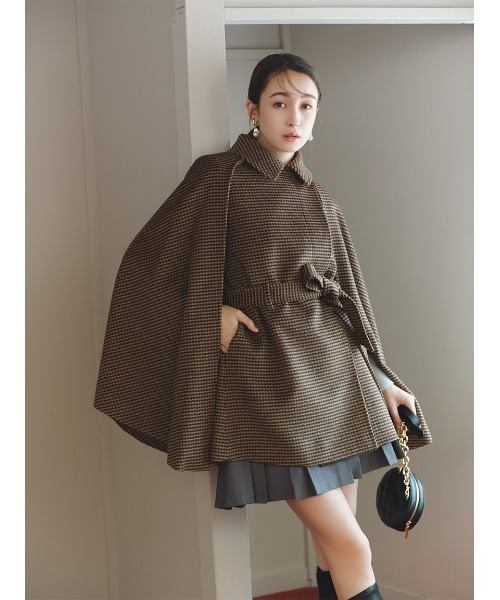 新品未使用　リリーブラウン　ポンチョコート LILY BROWN（リリーブラウン） ポンチョコート ONE SIZE ベージュ