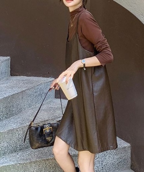 ワンピース フェイクレザーキャミソールミニワンピース : ZOZOTOWN