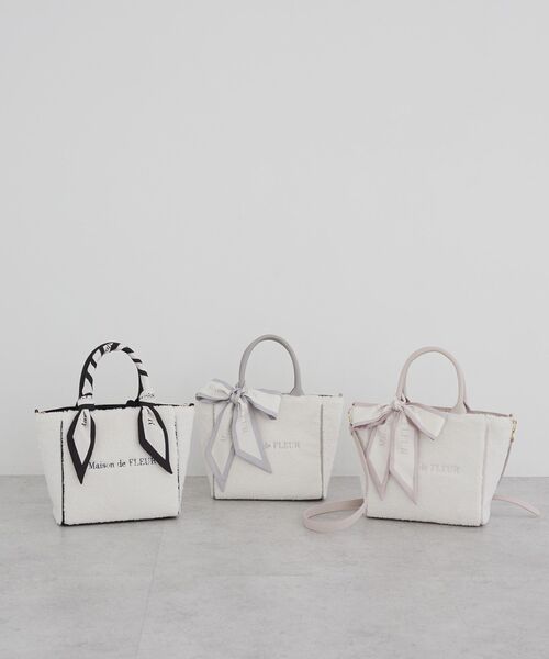 Maison de FLEUR（メゾンドフルール） トートバッグ スカーフ付きボア