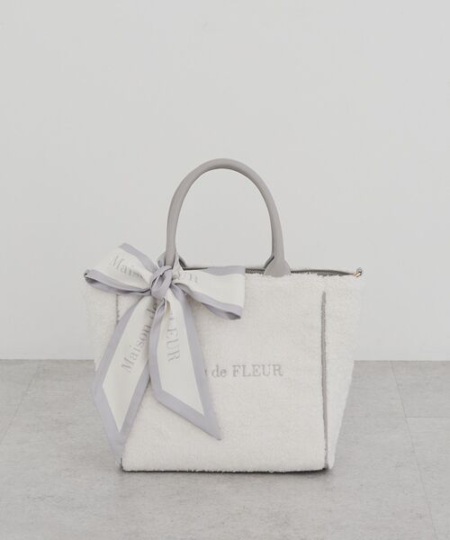 Maison de FLEUR（メゾンドフルール） トートバッグ スカーフ付きボア