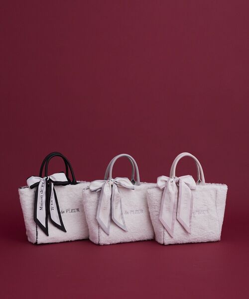 Maison de FLEUR（メゾンドフルール） トートバッグ スカーフ付きボア