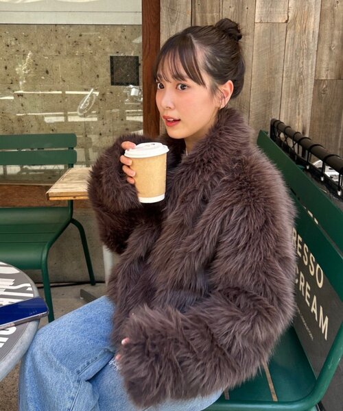 mystic 25AWフェイクファーコート サイズ2 新品タグ付き 工場 直営 店ファッション - mystic 25AWフェイクファーコート サイズ2