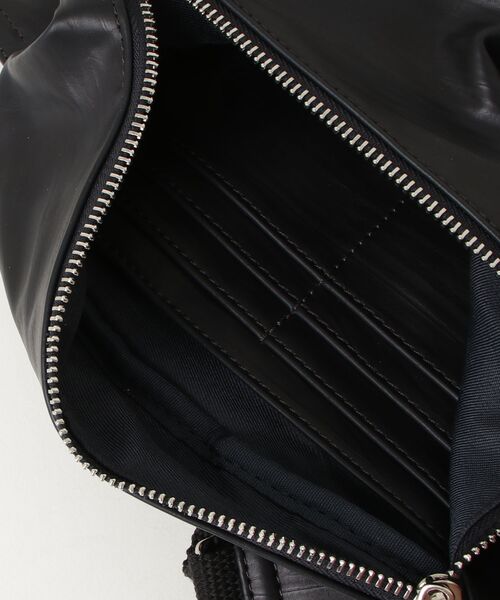 VANQUISH（ヴァンキッシュ） ショルダーバッグ FREE ネイビー メンズ