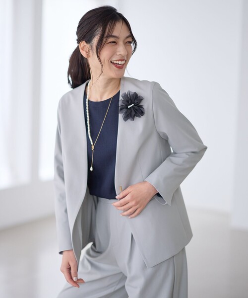 未使用エムズグレイシーノーカラージャケット 40 ホワイト 未使用エムズグレイシーノーカラージャケット 40 ホワイト 未使用