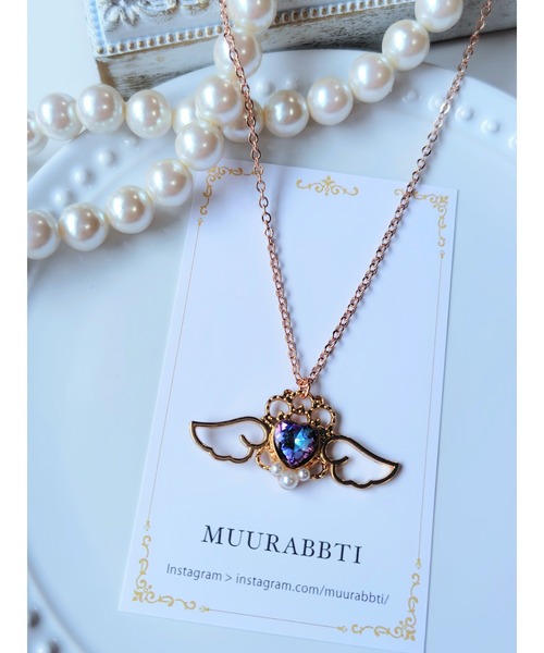 TONE（トネ） ネックレス 「MUURABBTI」ハートと羽のキラキラビジュー 
