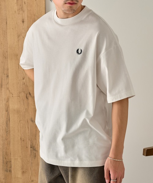フレッドペリー　近年モデル　オーバーサイズシャツ　ショート丈　ゆったり FRED PERRY（フレッドペリー） tシャツ 「FRED PERRY」OVERSIZED