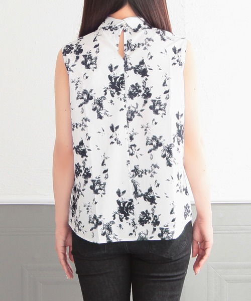 Julia Boutique ブラウス シャツ ノースリーブ花柄ボウタイ