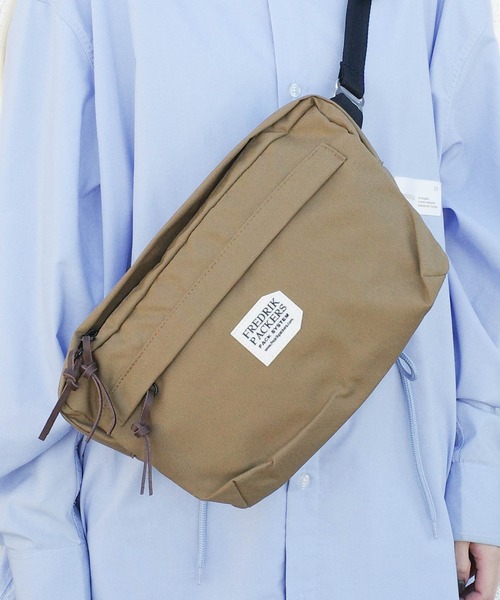 FREDRIK PACKERS（フレドリックパッカーズ） ショルダーバッグ バッグ