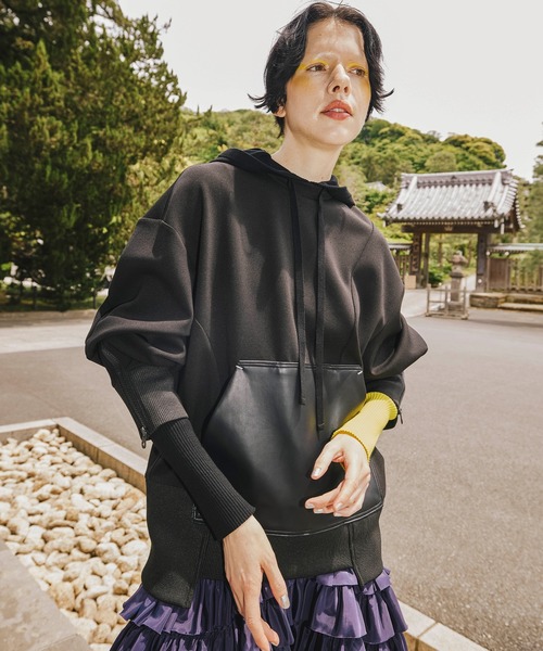 OMMO（オーエムエムオー） トレーナー スウェット SQUARE SLEEVE BIG