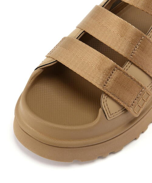「UGG」 フラットサンダル 7 ブラック レディースの画像