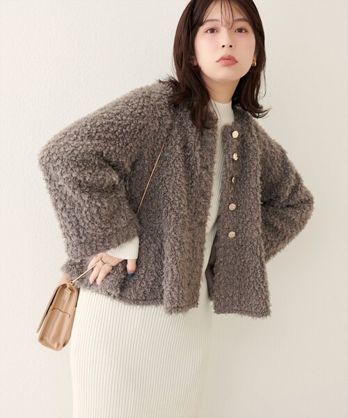 新品トラッツォドンナ　ノーカラーペプラムカーディガン　ジャケット natural couture ジャケット ノーカラージャケット ペプラムボア