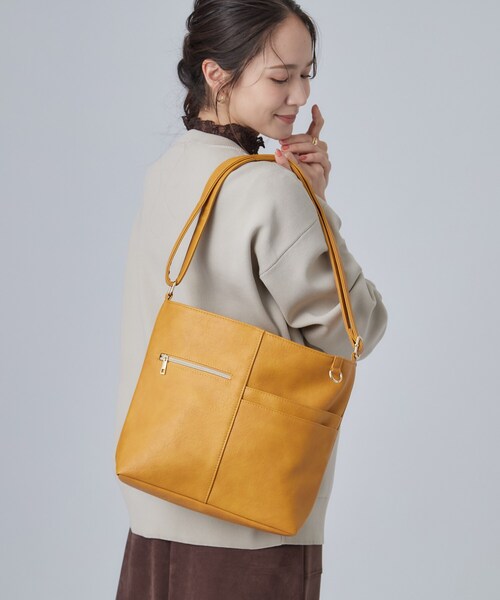 SHOO・LA・RUE（シューラルー） ショルダーバッグ バッグ 「多収納
