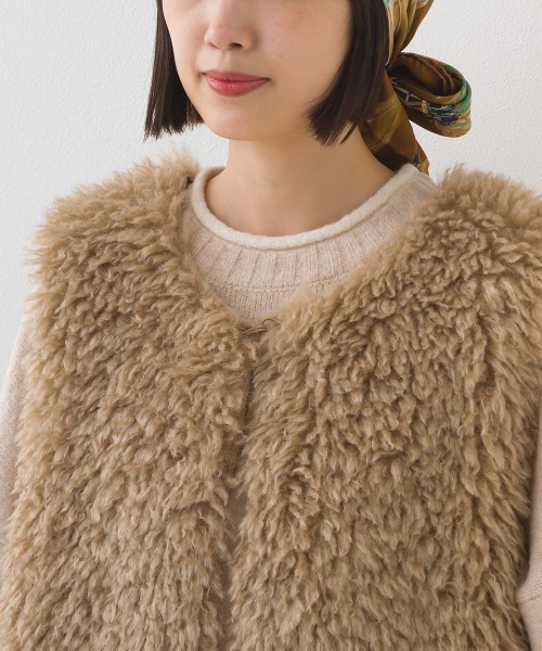 OMNES（オムネス） ベスト ジレ ノーカラープードルファーロング