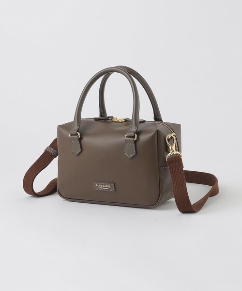 BLUE LABEL CRESTBRIDGE（ブルーレーベルクレストブリッジ） ボストン
