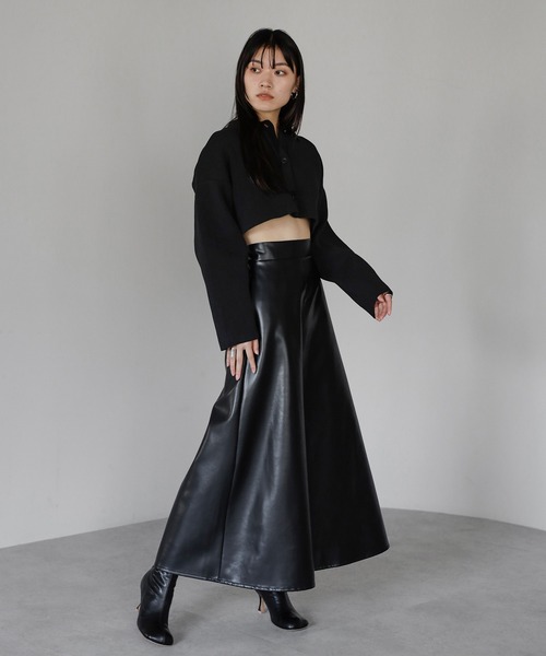 美品　ロエベ　黒いフレアスカート ひざ丈 レザー紐　y16 ENC スカート fake leather high waisted flare skirt / フェイク