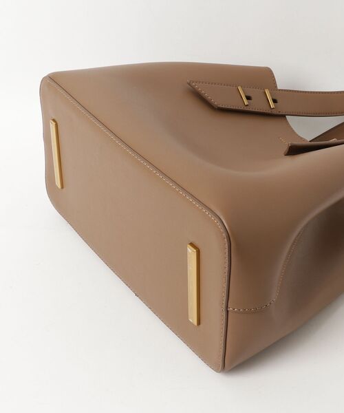「CHARLES & KEITH」 ハンドバッグ L カーキ レディース_画像3