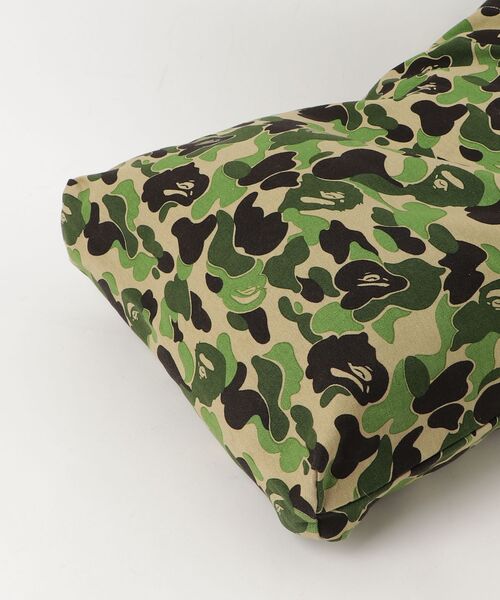 A BATHING APE（アベイシングエイプ） カモフラージュトートバッグ 