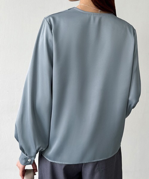 COCOMOMO ブラウス シャツ 上品な艶感でオケージョンにも ツイスト