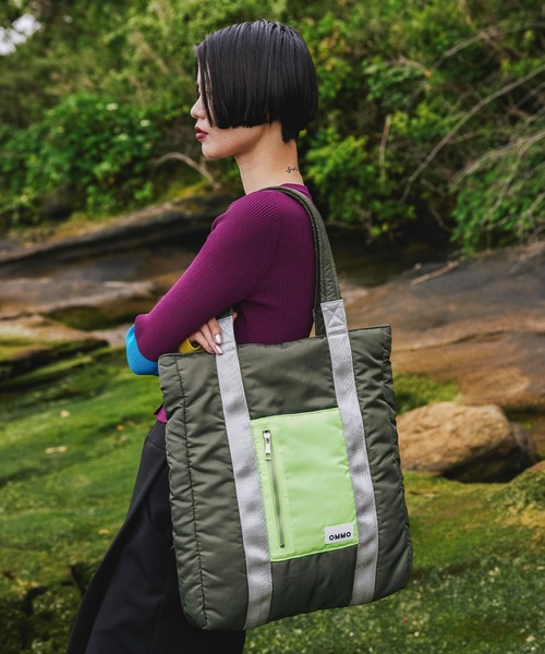 OMMO（オーエムエムオー） トートバッグ PADDED NYLON TOTE BAG