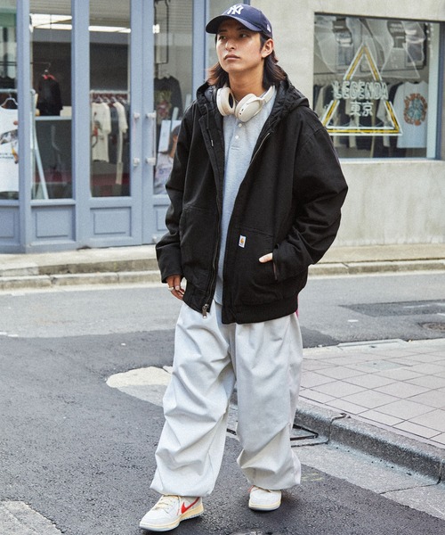 Carhartt フード付きジップアップジャケット Carhartt フード付き ジップアップジャケット 黒