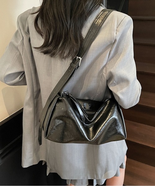 レザー　ウエストバッグ　シルバー LA VORAGINE（ラ ヴォラジネ） ウエストポーチ ウエストバッグ 大容量