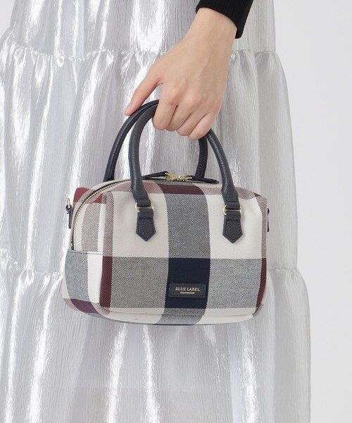 BLUE LABEL CRESTBRIDGE（ブルーレーベルクレストブリッジ） ボストン