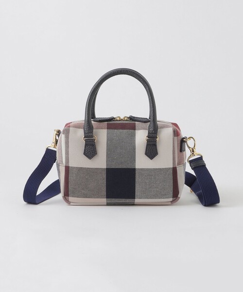 未使用✨ブルーレーベルクレストブリッジ　かごバッグ　ポーチ付き 大人気ブランド×ディズニーの豪華コラボ付録が爆誕♡買わないと後悔し